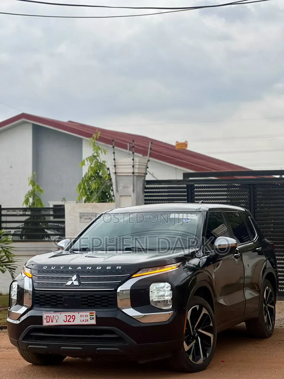 Mitsubishi Outlander 2022 Black
