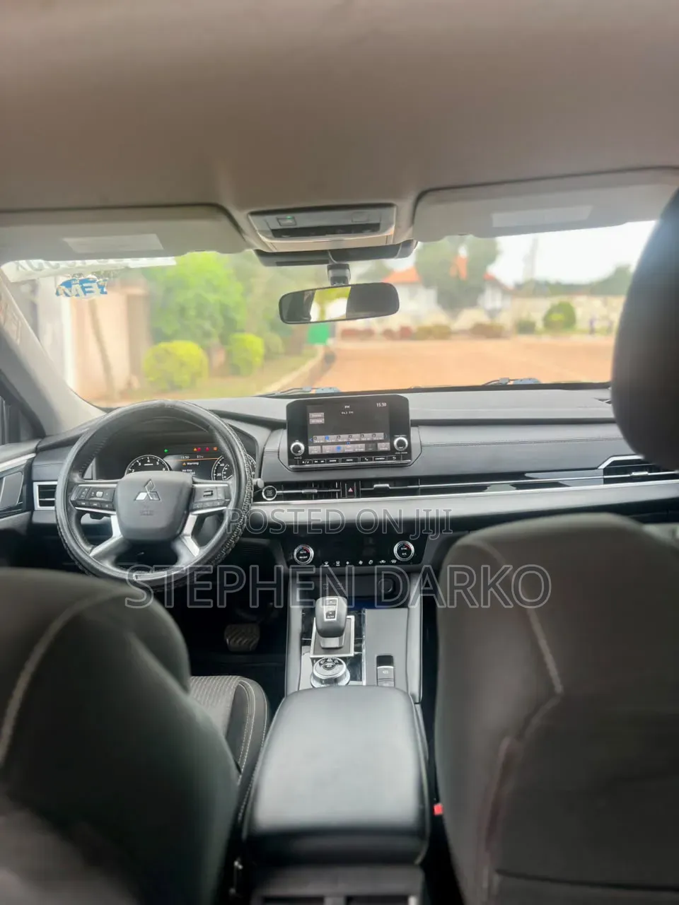 Mitsubishi Outlander 2022 Black