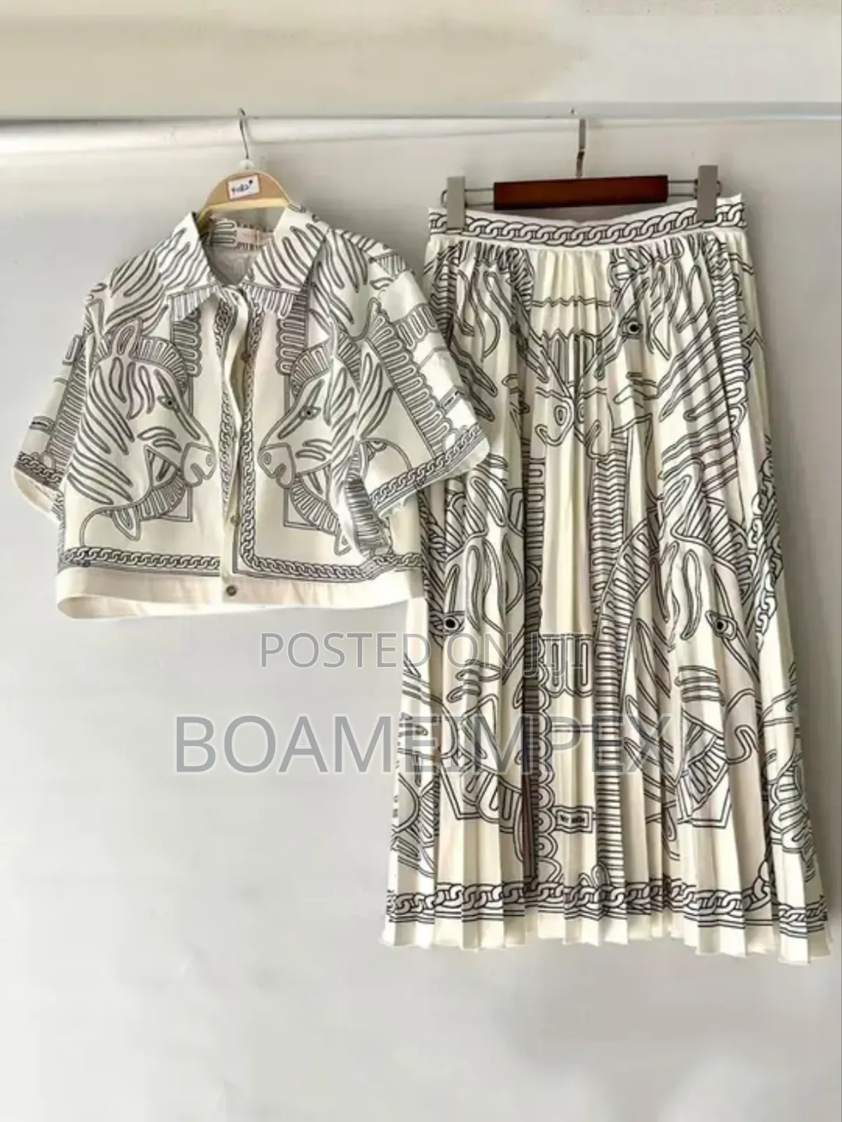 Women's Geometric Print 3/4 Sleeve Top & High Waist Pleated Skirt