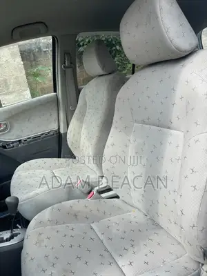 Toyota Vitz 2010