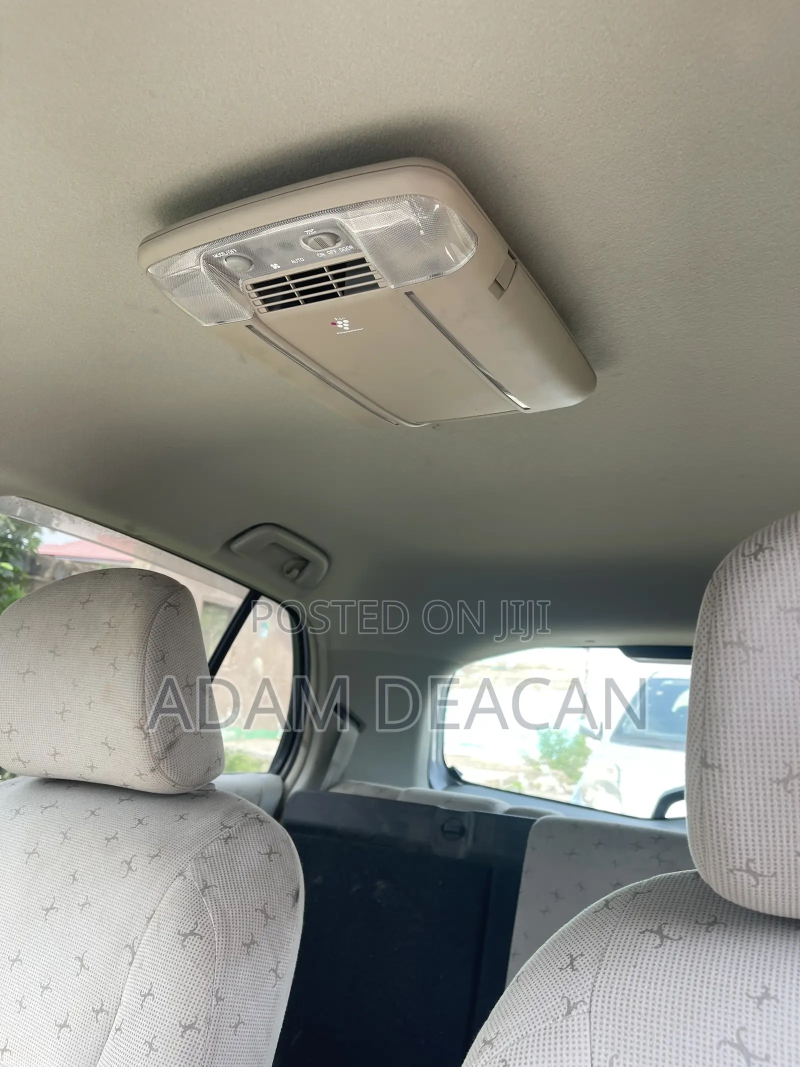 Toyota Vitz 2010