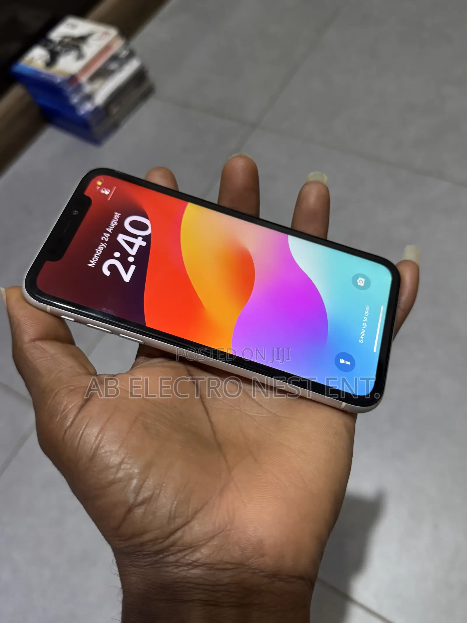 Apple iPhone XR 128 GB White