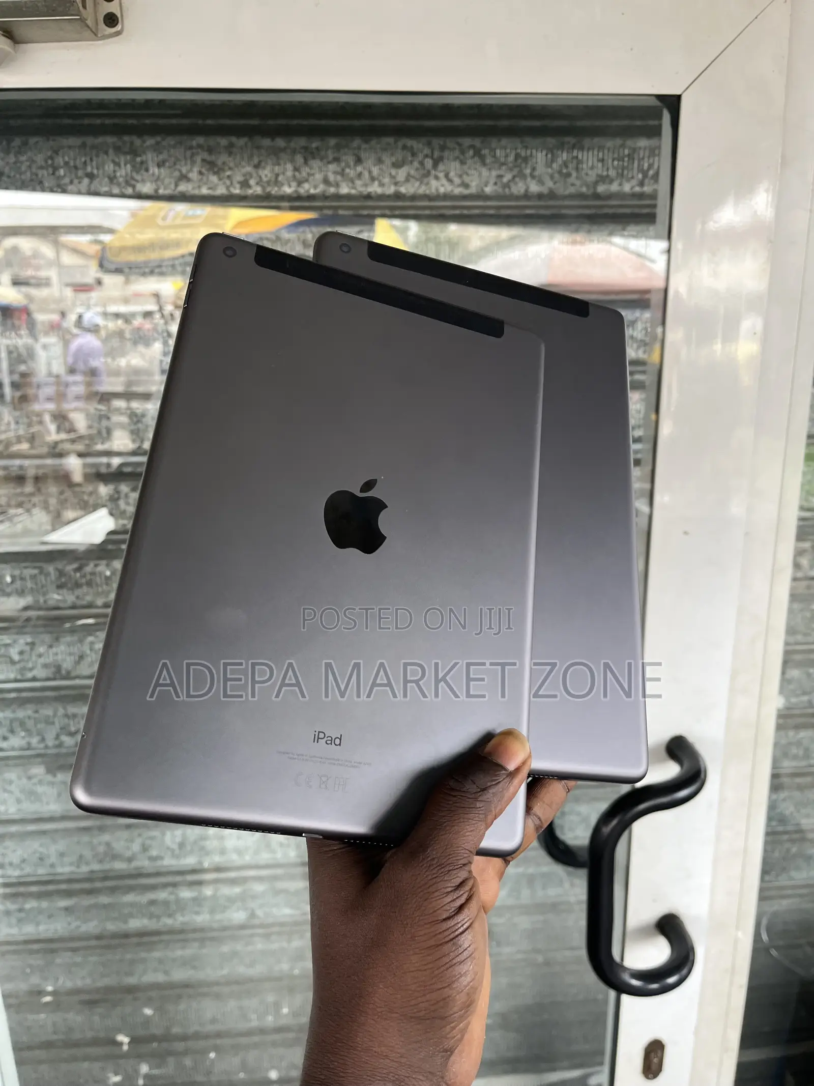Apple iPad 10.2 (2019) 128 GB Gray