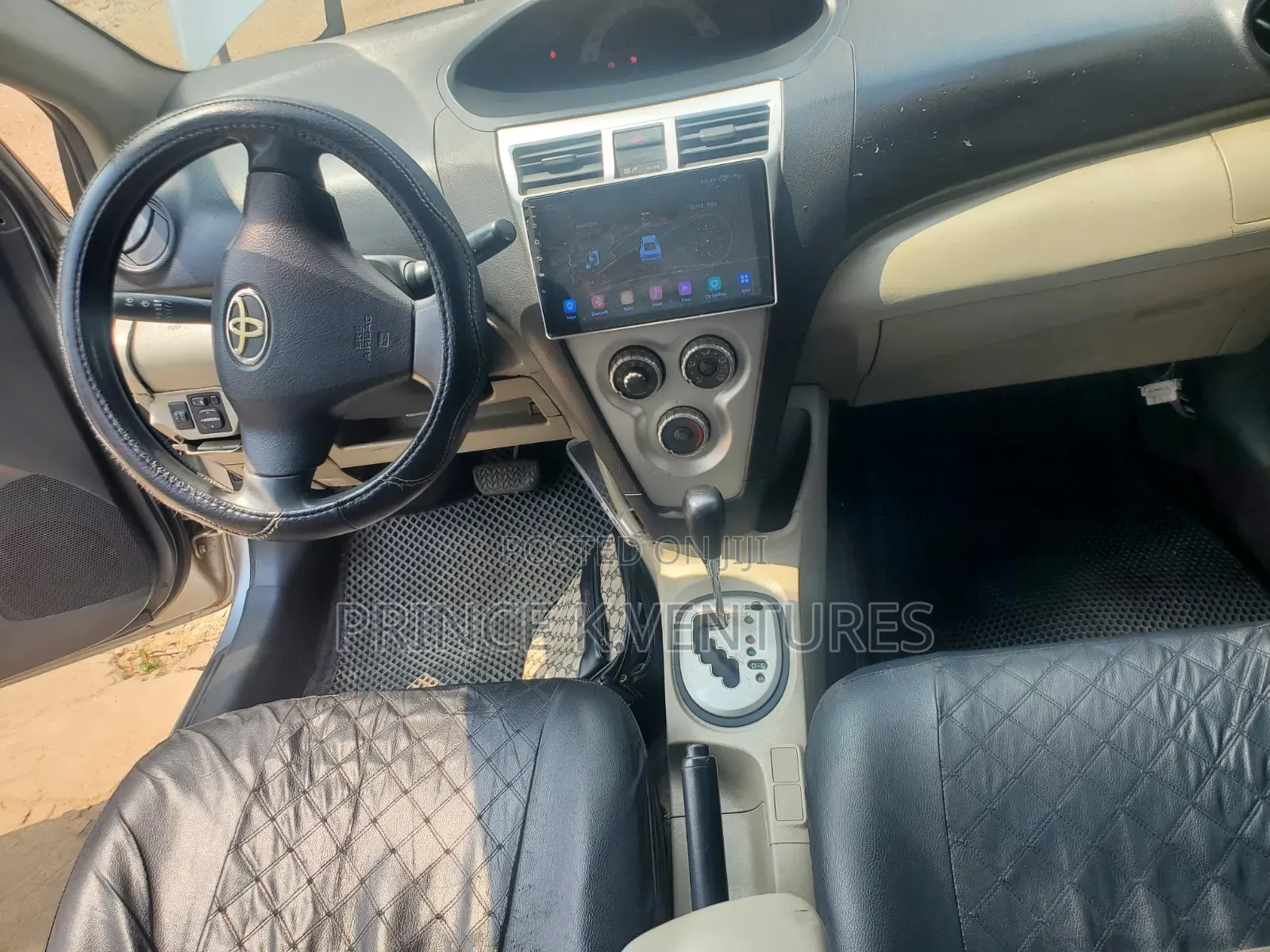 Toyota Belta 2010 Silver