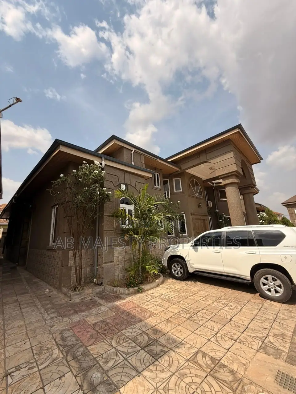 3bdrm Apartment in Ab Majesty, Ability for rent