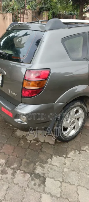 Pontiac Vibe Automatic 2003 Gray