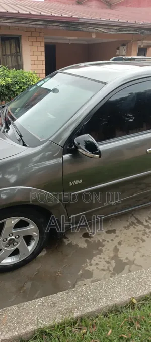 Pontiac Vibe Automatic 2003 Gray