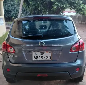 Nissan Qashqai 2009 Gray
