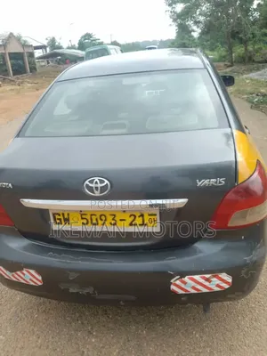 Toyota Yaris 2010 Black