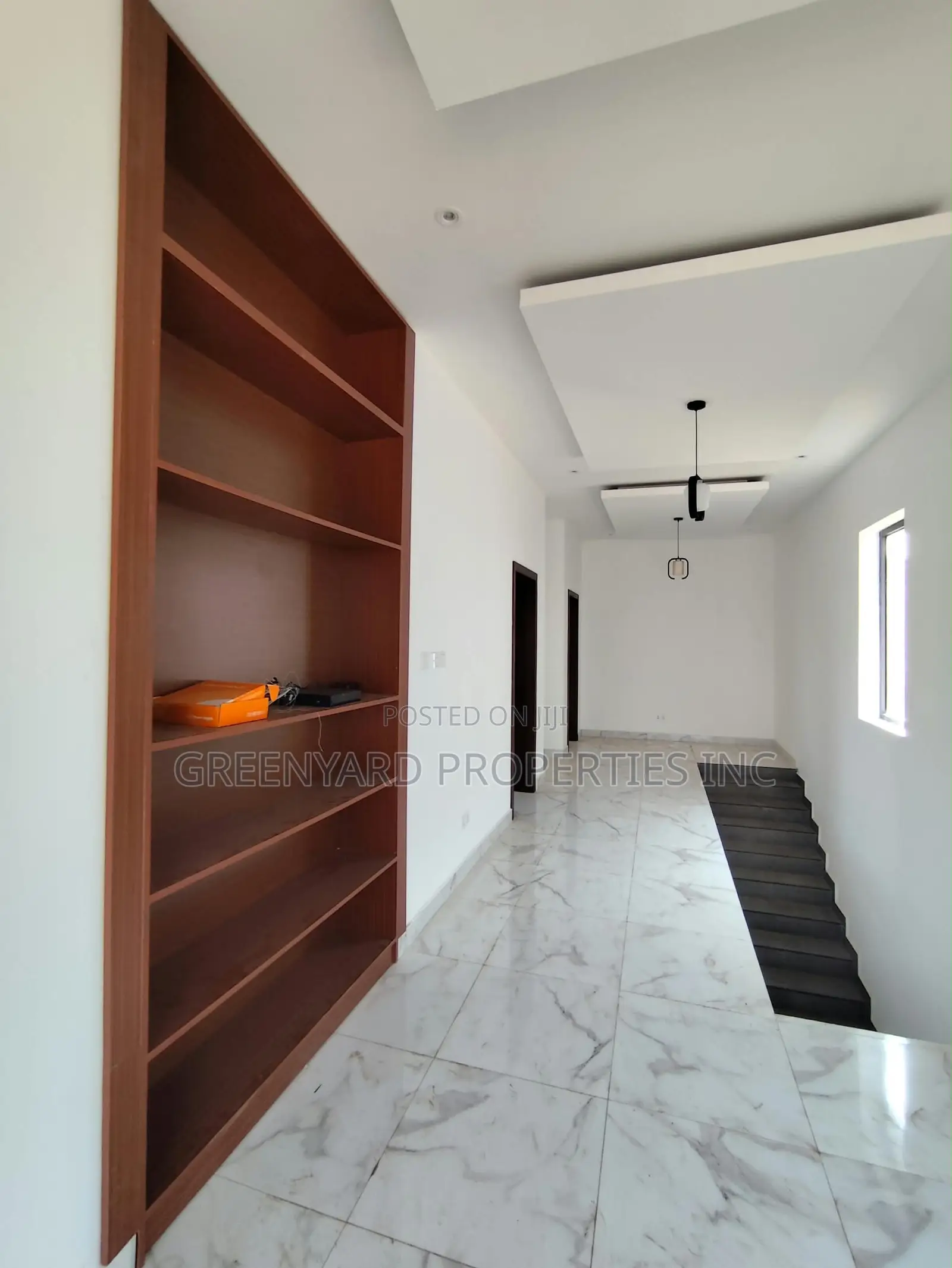 3bdrm House in Roses, Ashaley Botwe for rent