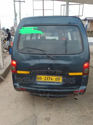 Hyundai H-100 2004 Green