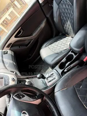 Hyundai Elantra Limited 2012 Silver