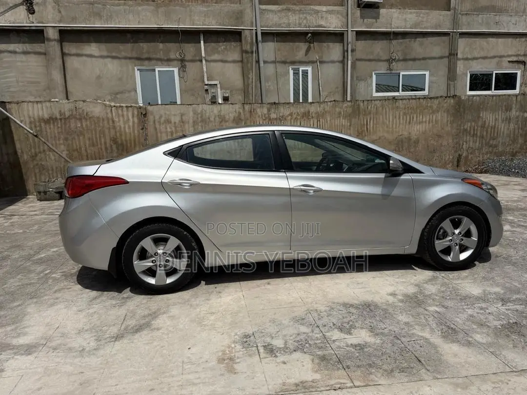 Hyundai Elantra Limited 2012 Silver