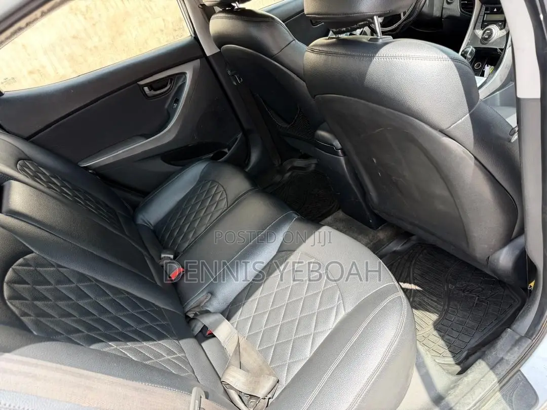 Hyundai Elantra Limited 2012 Silver