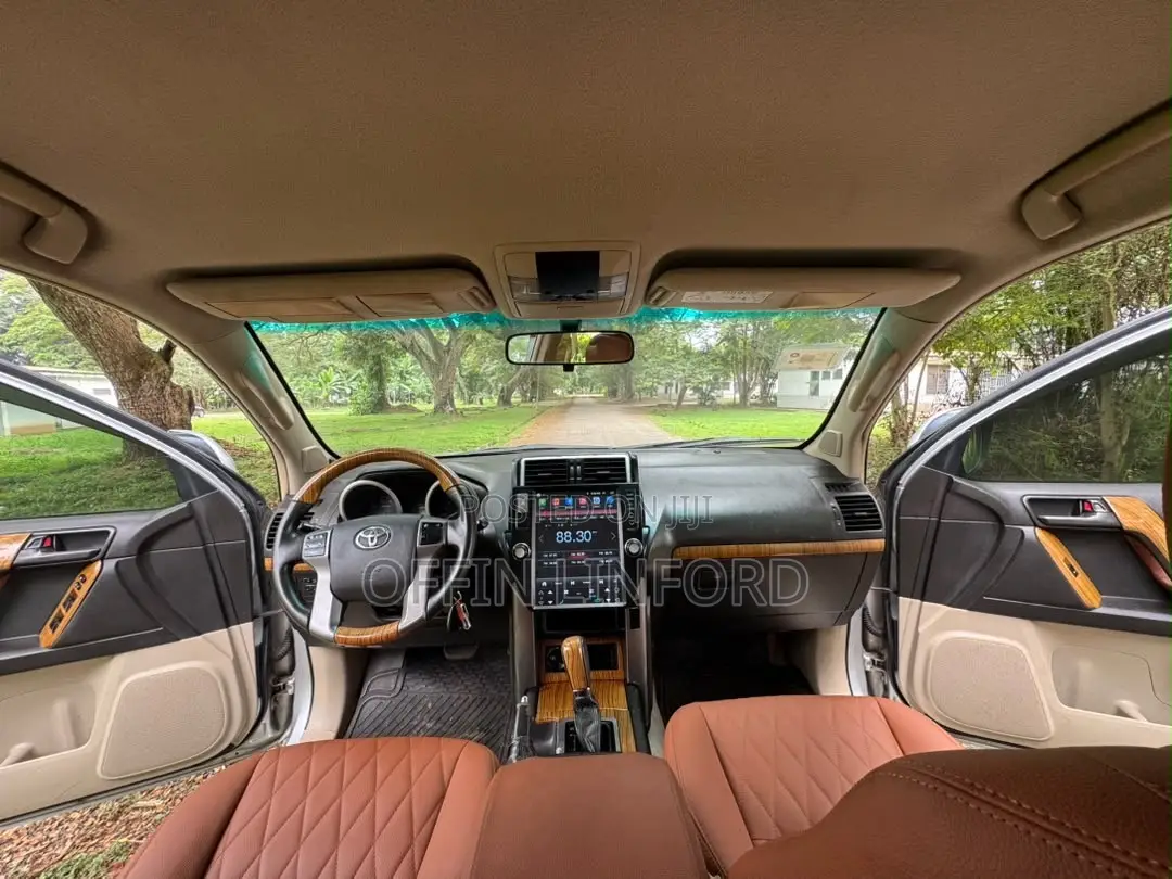 Toyota Land Cruiser Prado 4.0 Petrol TX-L 2014 Silver