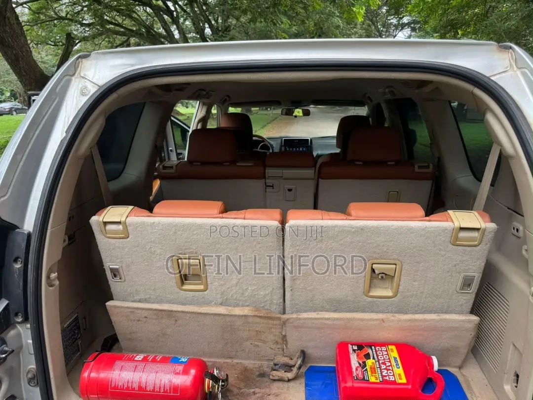 Toyota Land Cruiser Prado 4.0 Petrol TX-L 2014 Silver