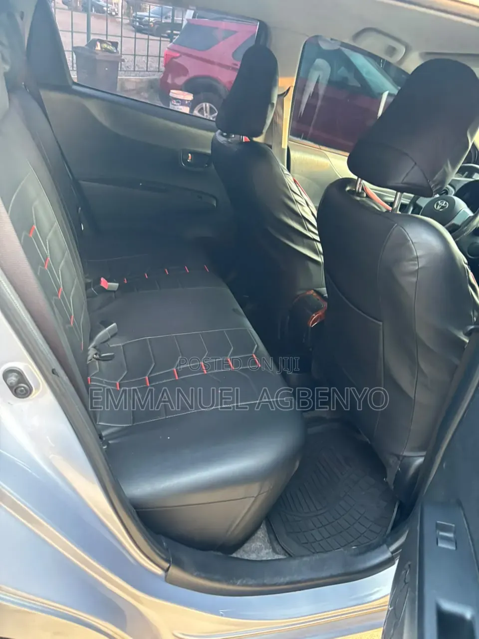 Toyota Vitz 2013 Silver