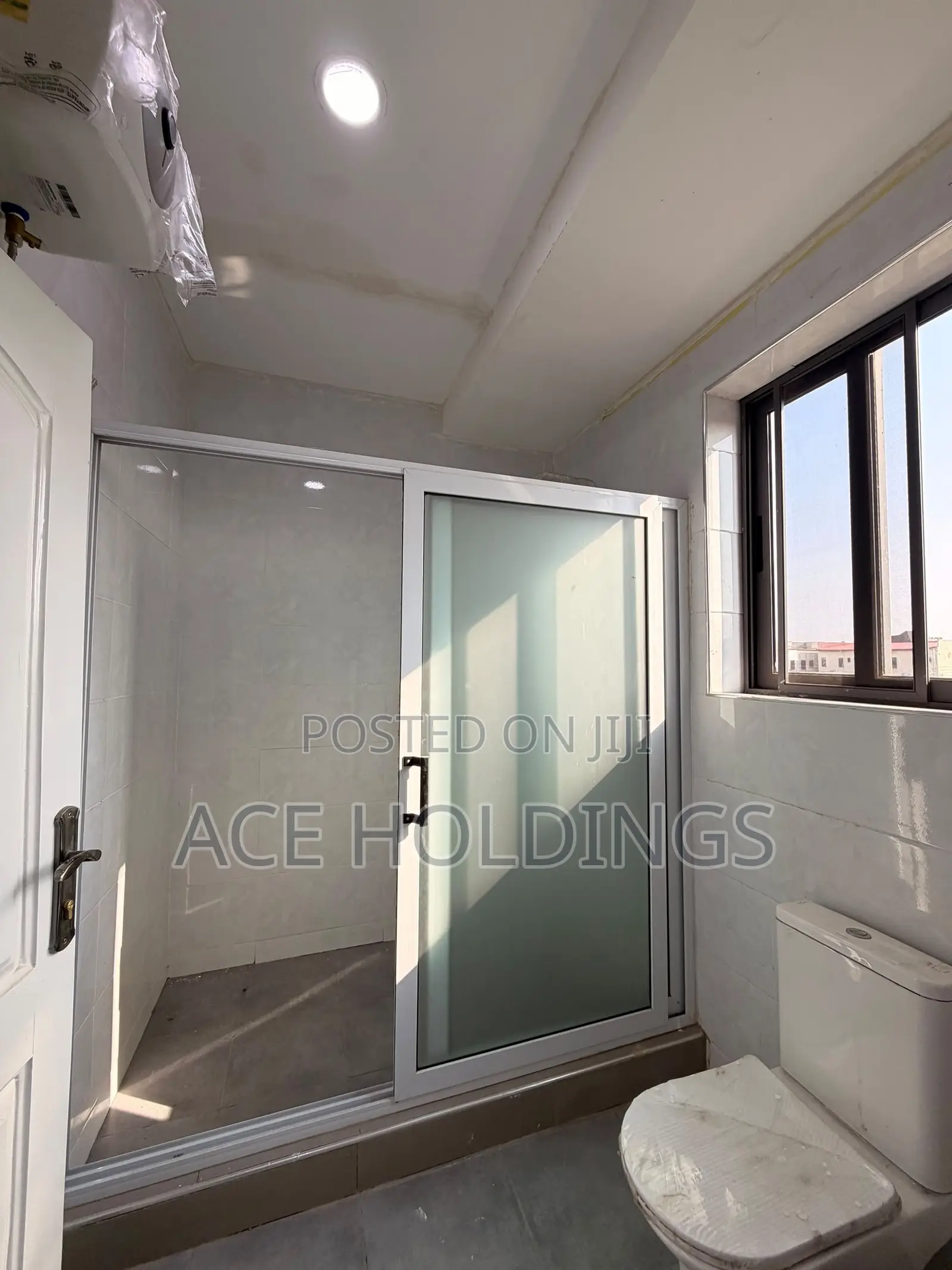 3bdrm Townhouse / Terrace in Nanakrom, School Junction for rent