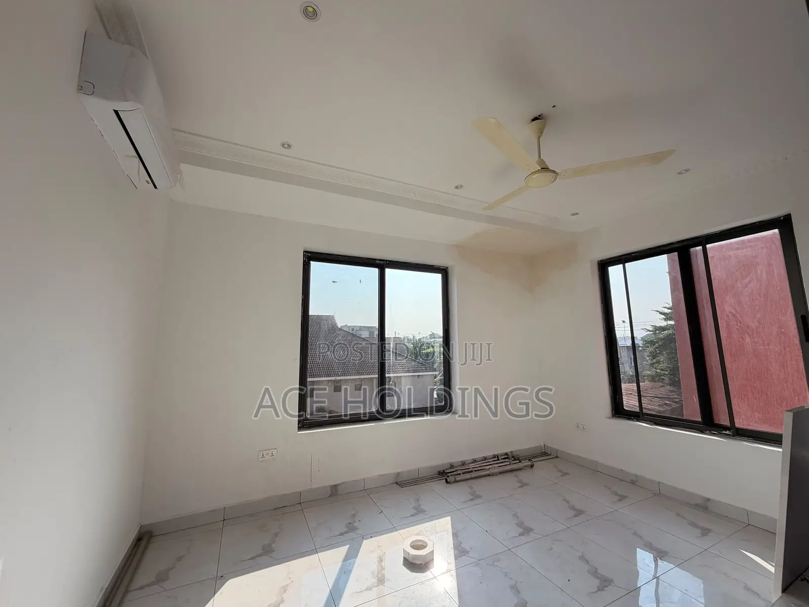 3bdrm Townhouse / Terrace in Nanakrom, School Junction for rent