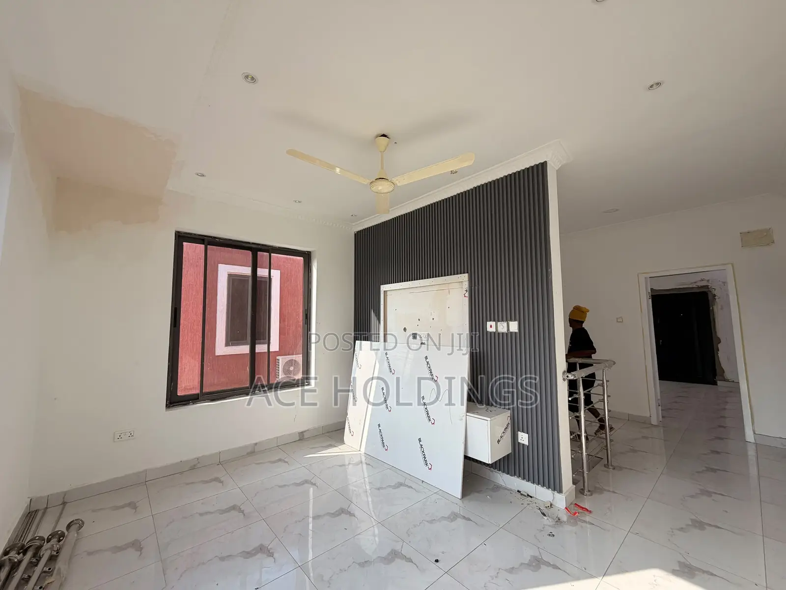 3bdrm Townhouse / Terrace in Nanakrom, School Junction for rent
