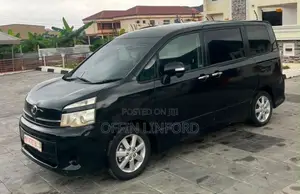Toyota Voxy X 4WD 8-Seater 2012 Black
