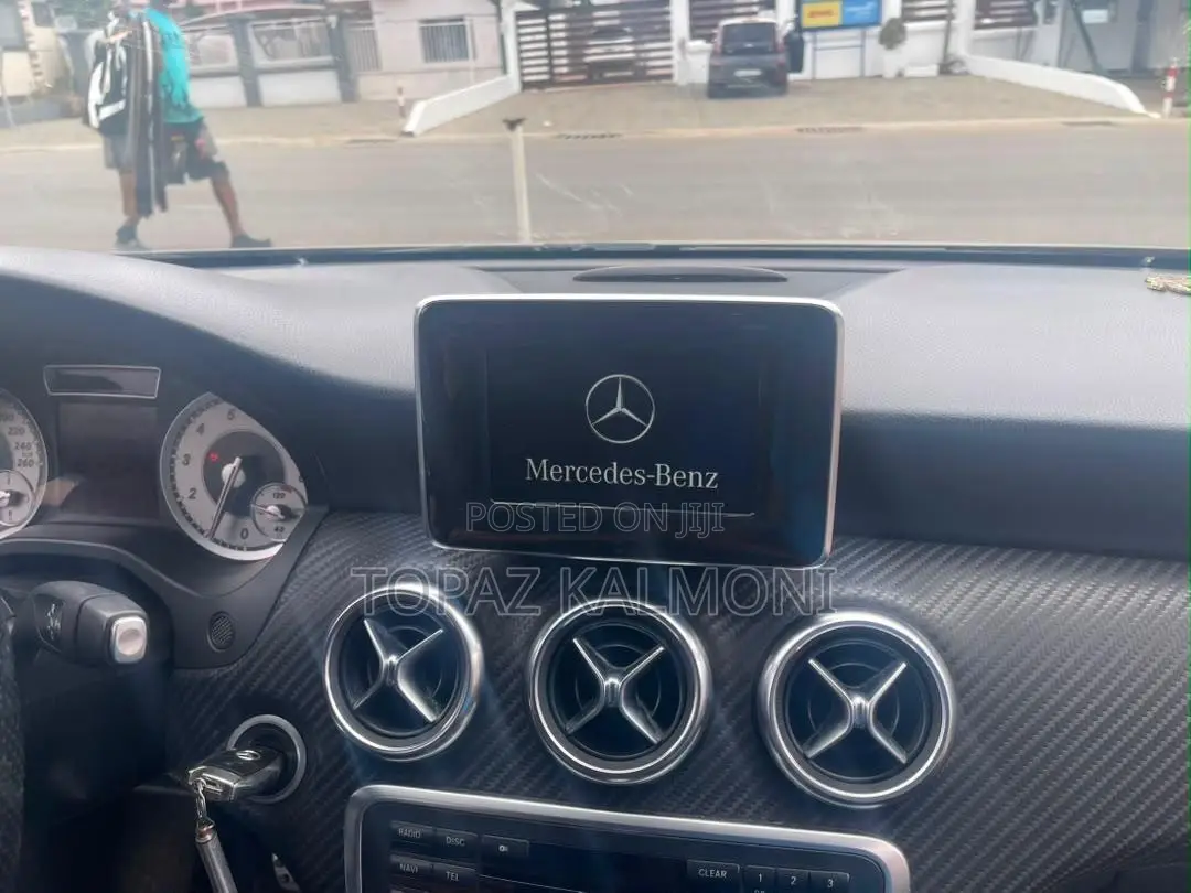 Mercedes-Benz A-Class 2015 Gray