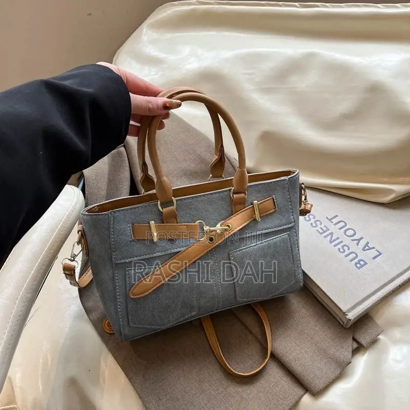 Material Luxury Bag