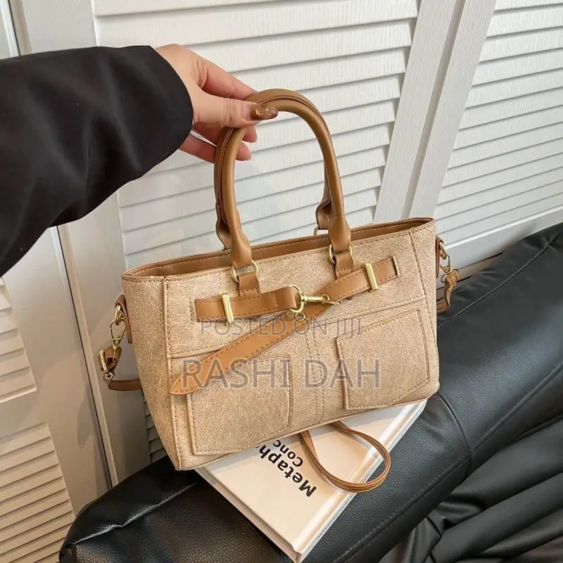 Material Luxury Bag