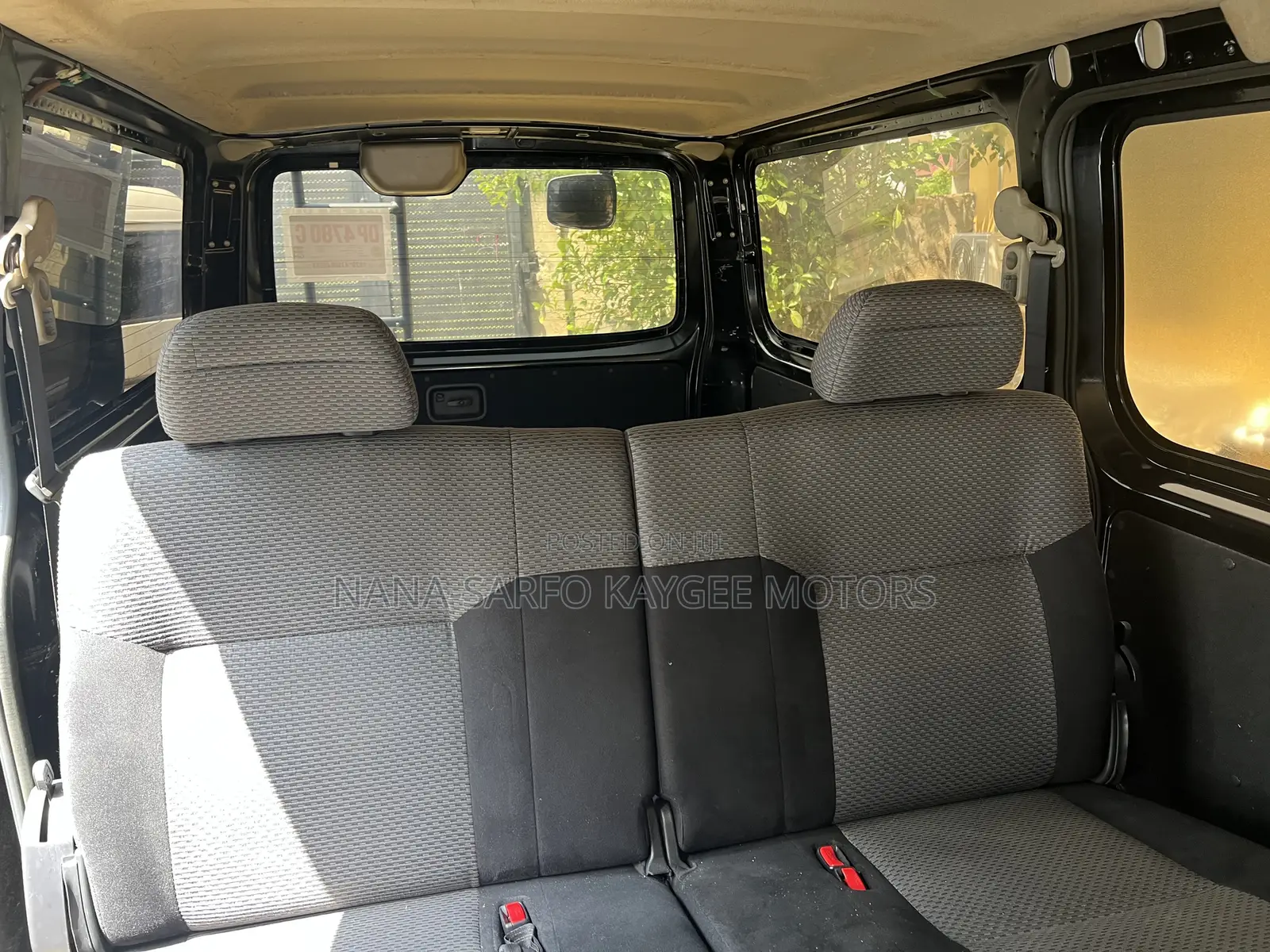 Nissan Caravan (Urvan) 2015 Black