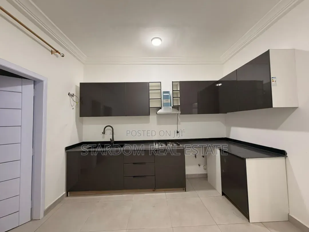 2bdrm Apartment in Lakeside Estate for rent