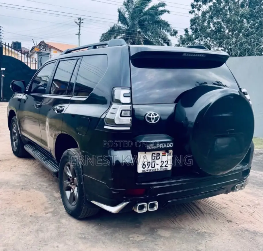 Toyota Land Cruiser Prado 2015 Black