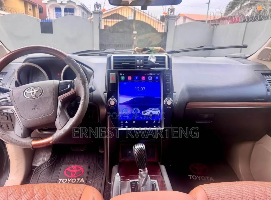 Toyota Land Cruiser Prado 2015 Black