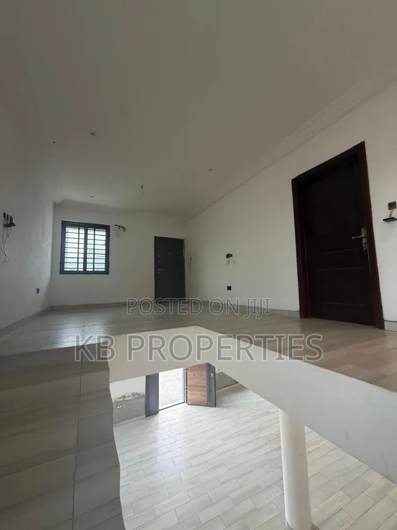 2bdrm Duplex in Kb Properties, Amasaman for sale