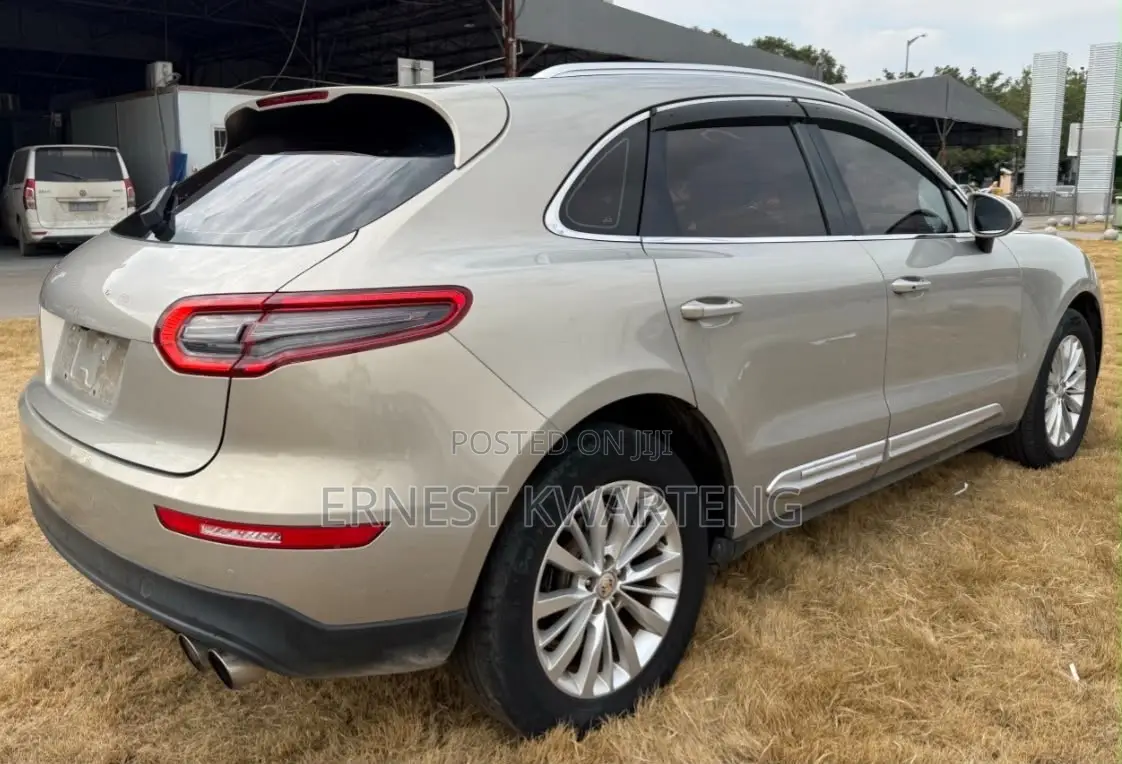 Porsche Macan 2018 Gray