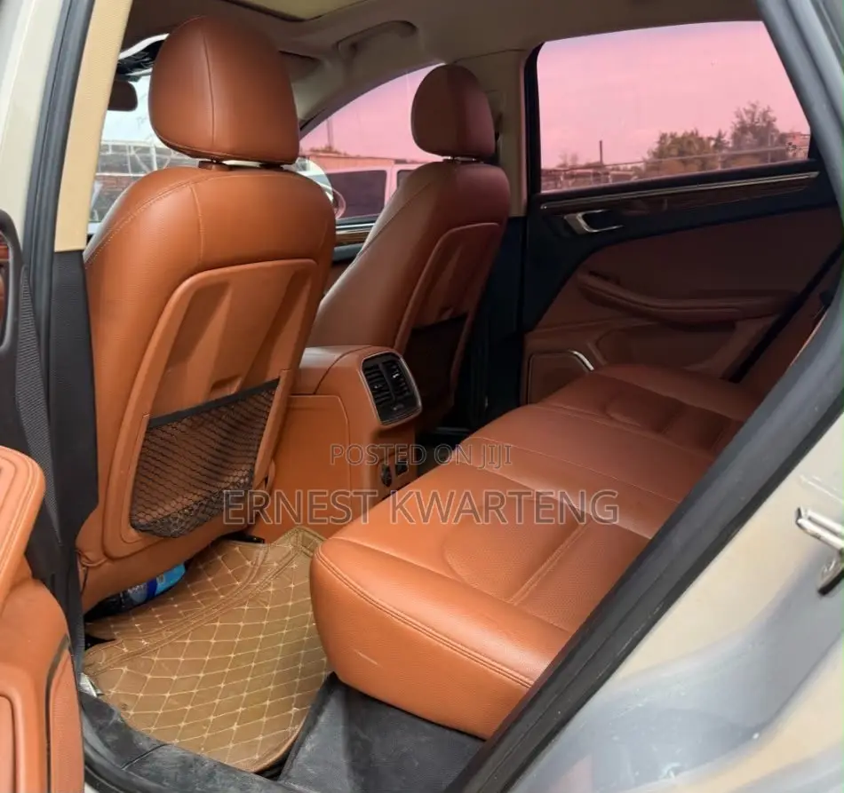 Porsche Macan 2018 Gray