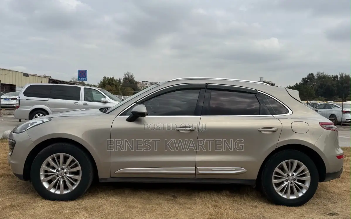 Porsche Macan 2018 Gray