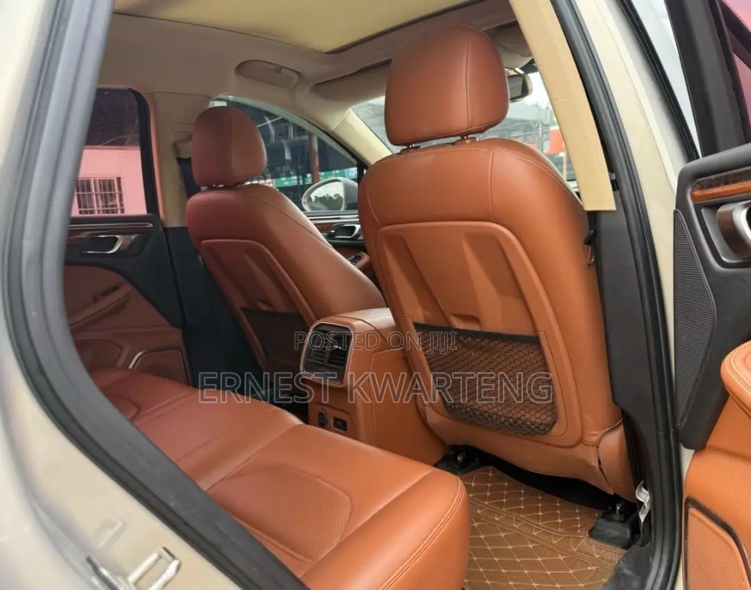 Porsche Macan 2018 Gray