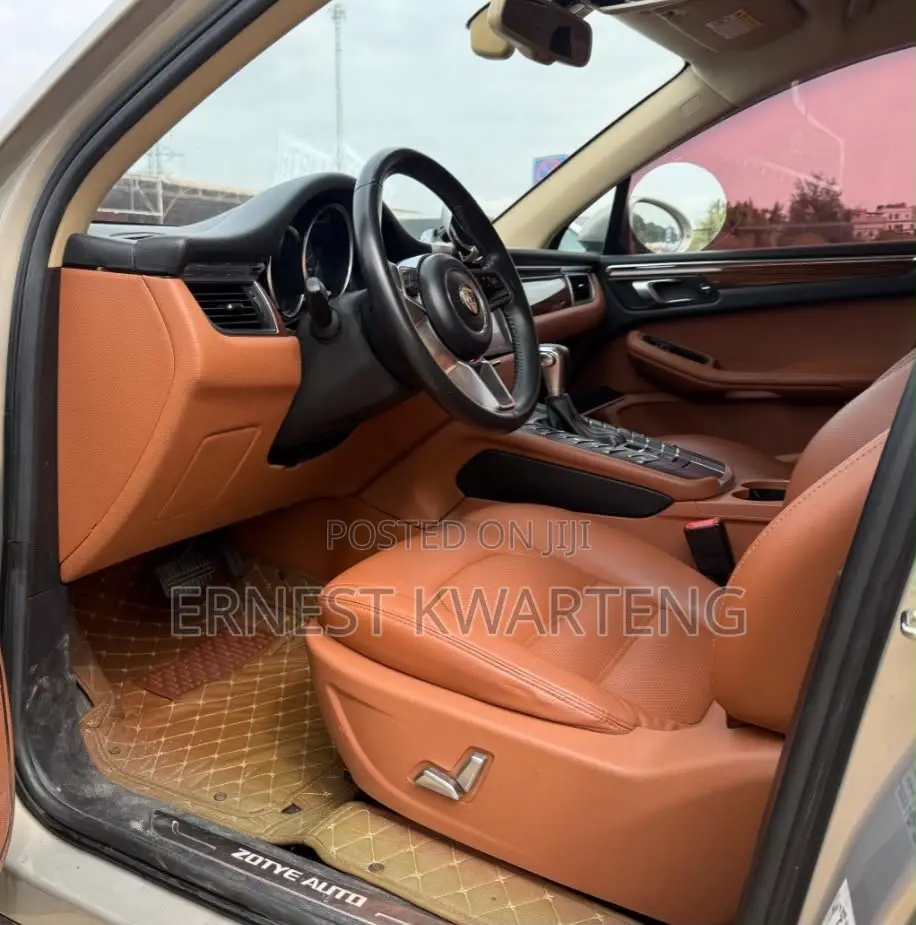 Porsche Macan 2018 Gray