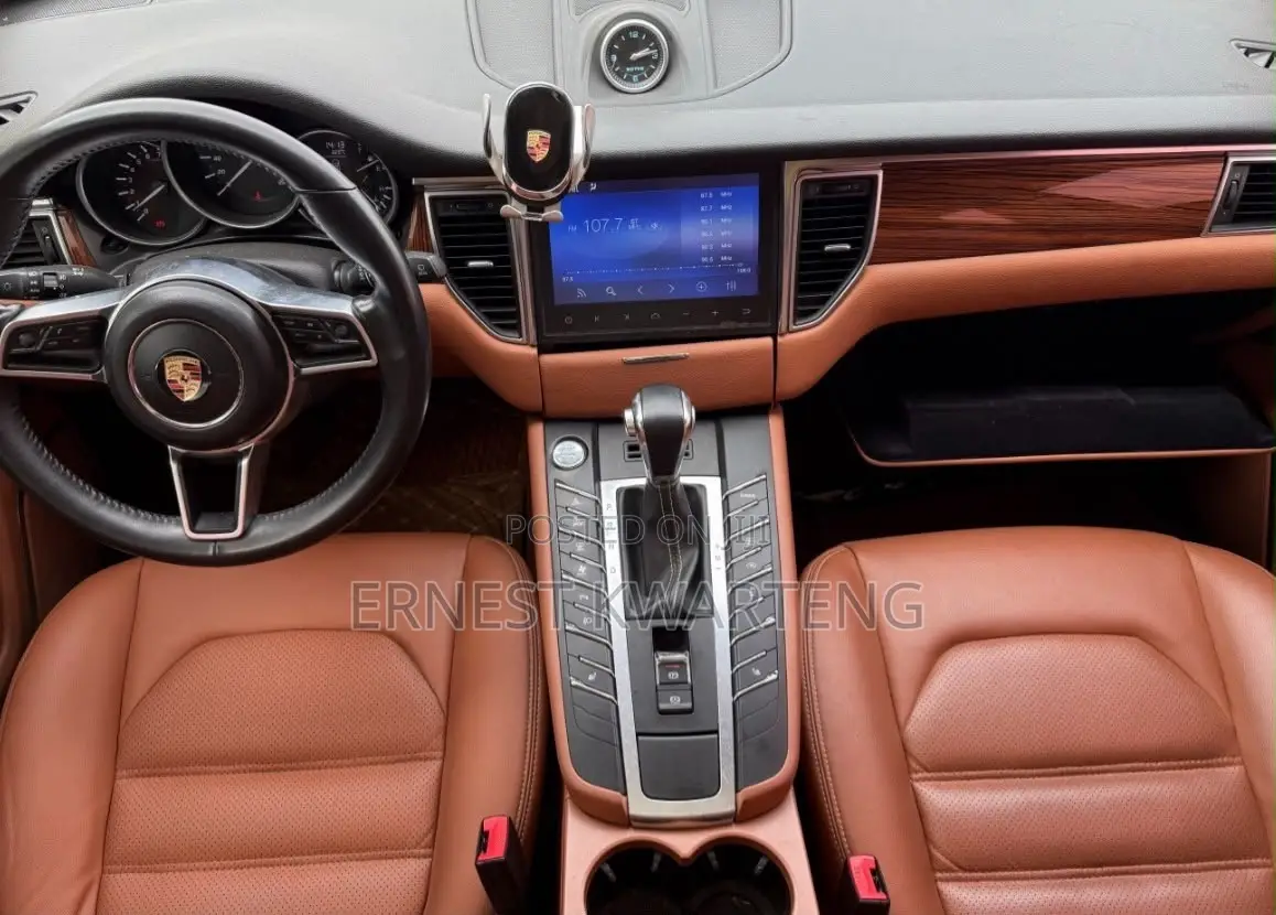 Porsche Macan 2018 Gray