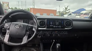 Toyota Tacoma 2019 Black