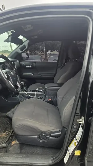 Toyota Tacoma 2019 Black