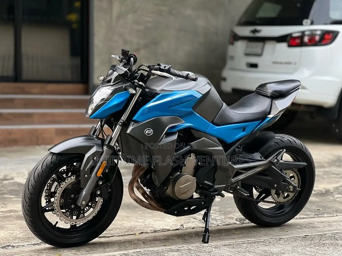CFMoto 650NK 2023 Blue