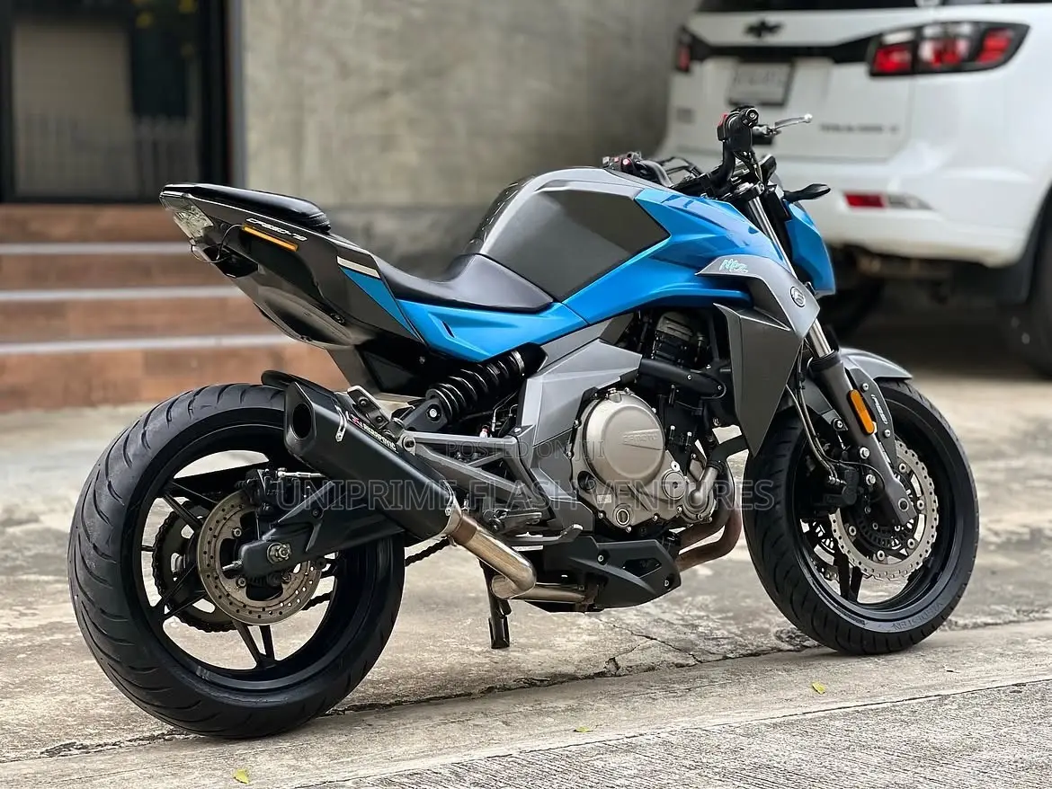 CFMoto 650NK 2023 Blue