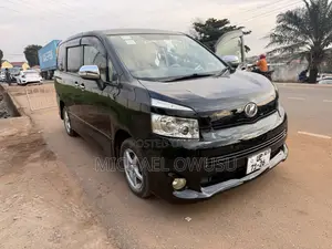 Toyota Voxy 2013 Black