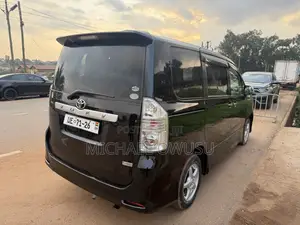Toyota Voxy 2013 Black