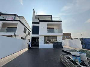 4bdrm Duplex in East Legon Hills, Lake Side Estate for sale