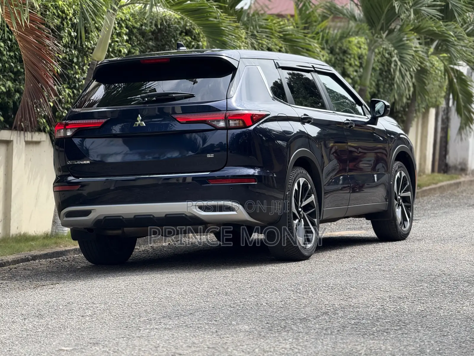 Mitsubishi Outlander 2024 Black