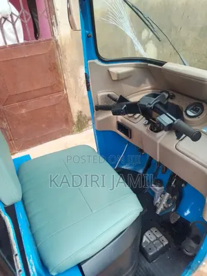 Bajaj RE 2024 Blue