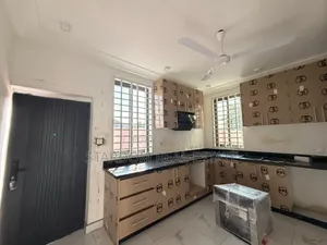2bdrm Townhouse / Terrace in Ashaley Botwe, Nmai-Dzorn for rent