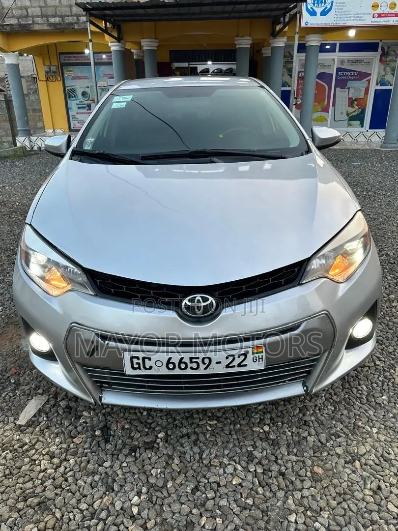 Toyota Corolla S 4dr Sedan (1.8L 4cyl CVT) 2015 Silver